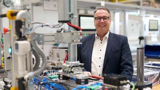 Jürgen Weingärtner leitet den Geschäftsbereich Batterietechnologie bei Elring-Klinger in Neuffen. Foto: Elring-Klinger Jürgen Weingärtner leitet den Geschäftsbereich Batterietechnologie bei Elring-Klinger in Neuffen. Foto: Elring-Klinger