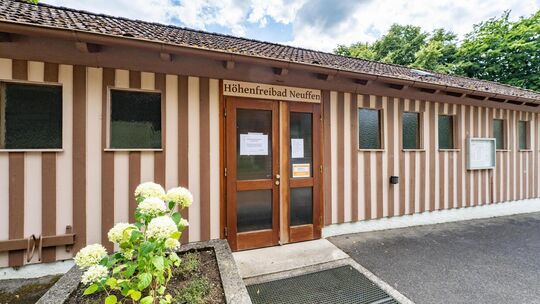 Pläne der Verwaltung, das Freibad nicht zu öffnen, haben einen Proteststurm ausgelöst. Foto: Ralf Just Pläne der Verwaltung, das Freibad nicht zu öffnen, haben einen Proteststurm ausgelöst. Foto: Ralf Just