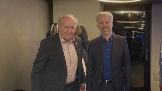 Hans-Joachim Brenner, der Präsident des Lions-Clubs Nürtingen-Kirchheim (links), mit seinem Gast Boris Palmer. Foto: Andreas V Hans-Joachim Brenner, der Präsident des Lions-Clubs Nürtingen-Kirchheim (links), mit seinem Gast Boris Palmer. Foto: Andreas V