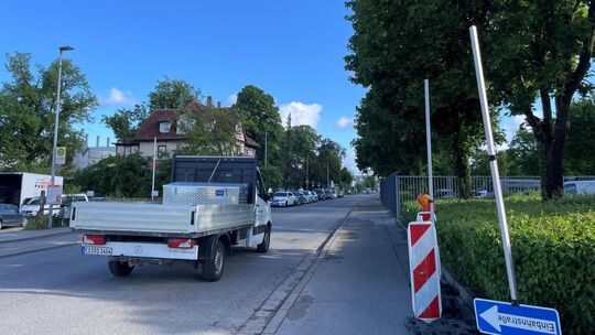 Es gilt ab Dienstag wieder die Einbahnstraßenregelung. Foto: Iris Häfner Es gilt ab Dienstag wieder die Einbahnstraßenregelung. Foto: Iris Häfner