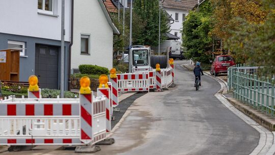 Die Sanierung der Ortsdurchfahrt hat rund drei Jahre gedauert. Archivfoto: Carsten Riedel Die Sanierung der Ortsdurchfahrt hat rund drei Jahre gedauert. Archivfoto: Carsten Riedel