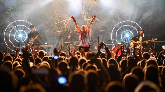 Auch beim diesjährigen Sonnenrot Tribute Festival in Kirchheim ist die Coldplay-Coverband „Viva La Vida“ am Samstagabend wieder Auch beim diesjährigen Sonnenrot Tribute Festival in Kirchheim ist die Coldplay-Coverband „Viva La Vida“ am Samstagabend wieder