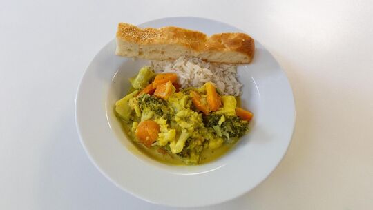 Das Mensa-Essen kann in Lenningen ab kommendem Jahr per App bestellt werden. Foto: Carsten Riedl Das Mensa-Essen kann in Lenningen ab kommendem Jahr per App bestellt werden. Foto: Carsten Riedl
